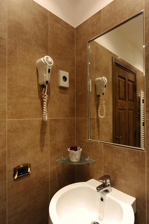 Hotel City Леньяно Екстер'єр фото