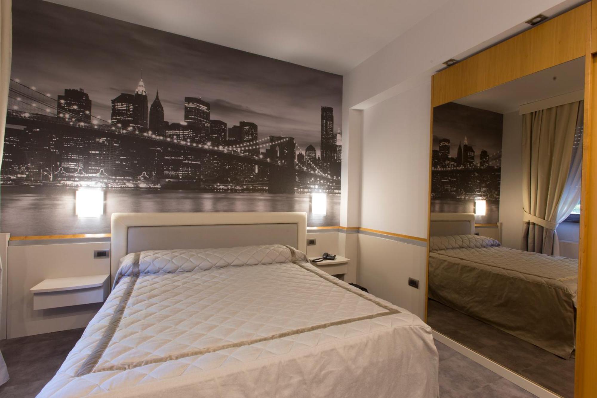 Hotel City Леньяно Екстер'єр фото