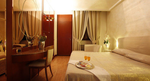 Hotel City Леньяно Екстер'єр фото